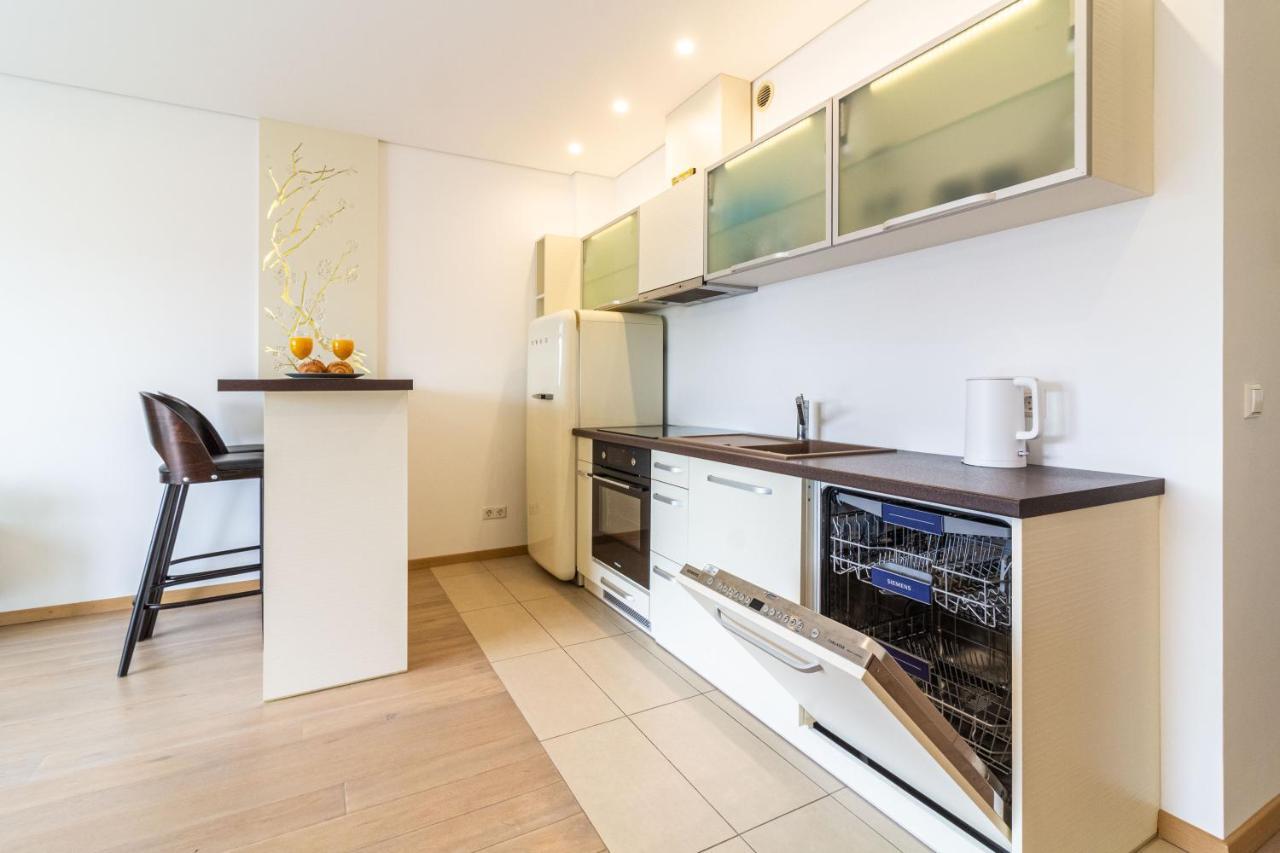 Cohost I Sunny Center Apt, Covered Parking, Balcony & Self Check-in Kaunas